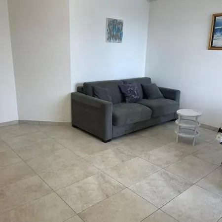 Apartment Soleil Calme & Piscine